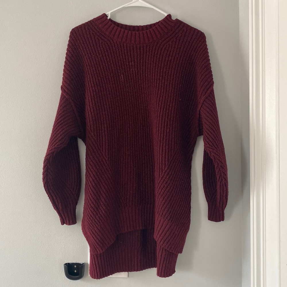 AMERICAN EAGLE COZY OVERSIZED MAROON SWEATER